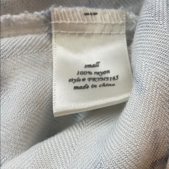 nwt Alya Brand Rayon button down shirt. - Picture 6 of 8